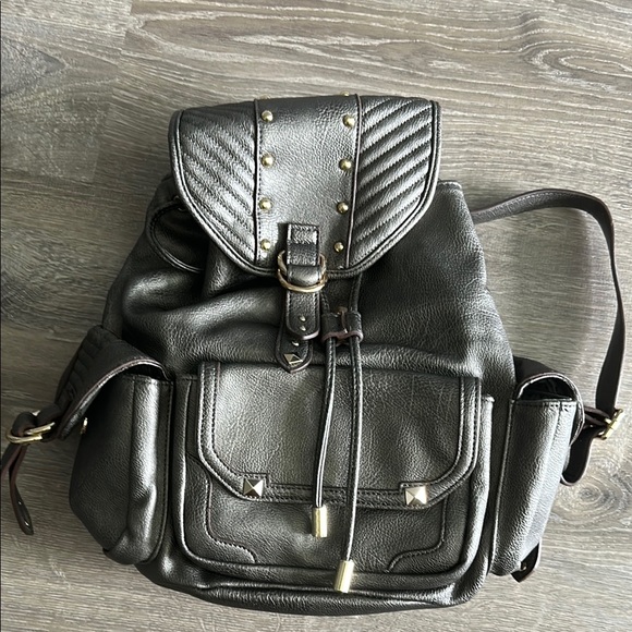 Stylish Gray Leather Backpack - Picture 1 of 6